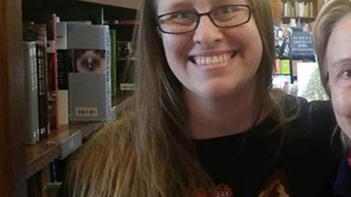 hillary clinton biblioteca