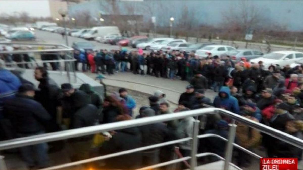 radu tudor cozile uriase de la permise expresia priceperii actualului guvern nu am mai vazut asa