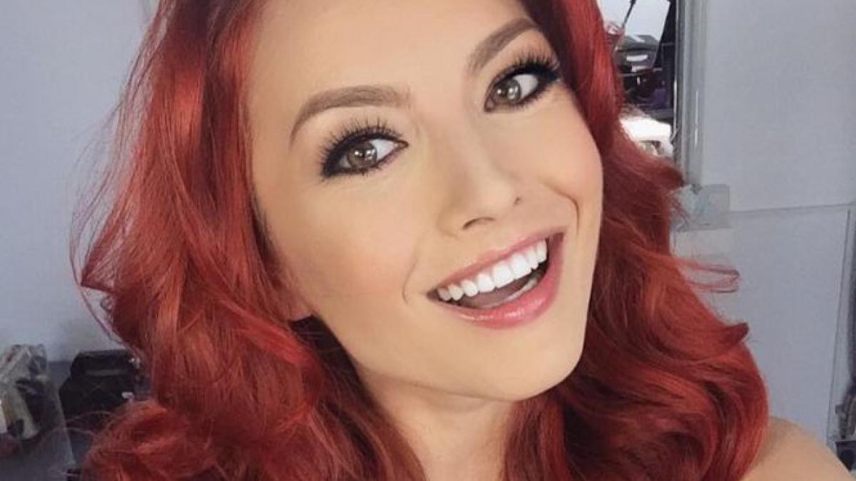 o artista cuminte a aparut fara lenjerie intima la un eveniment cu staif