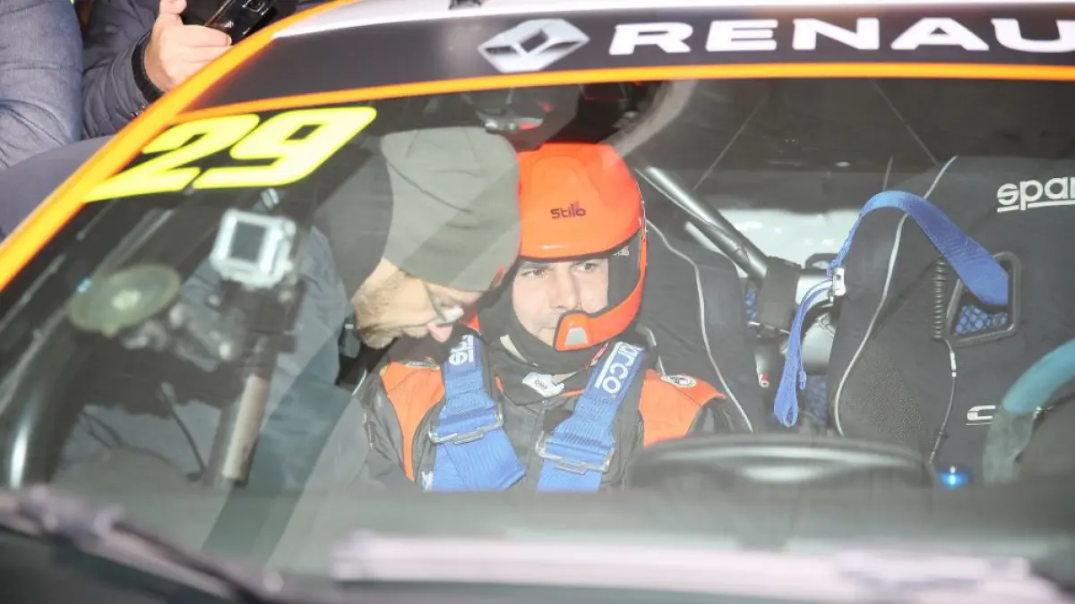 adrian mutu a debutat in rolul de copilot de raliuri