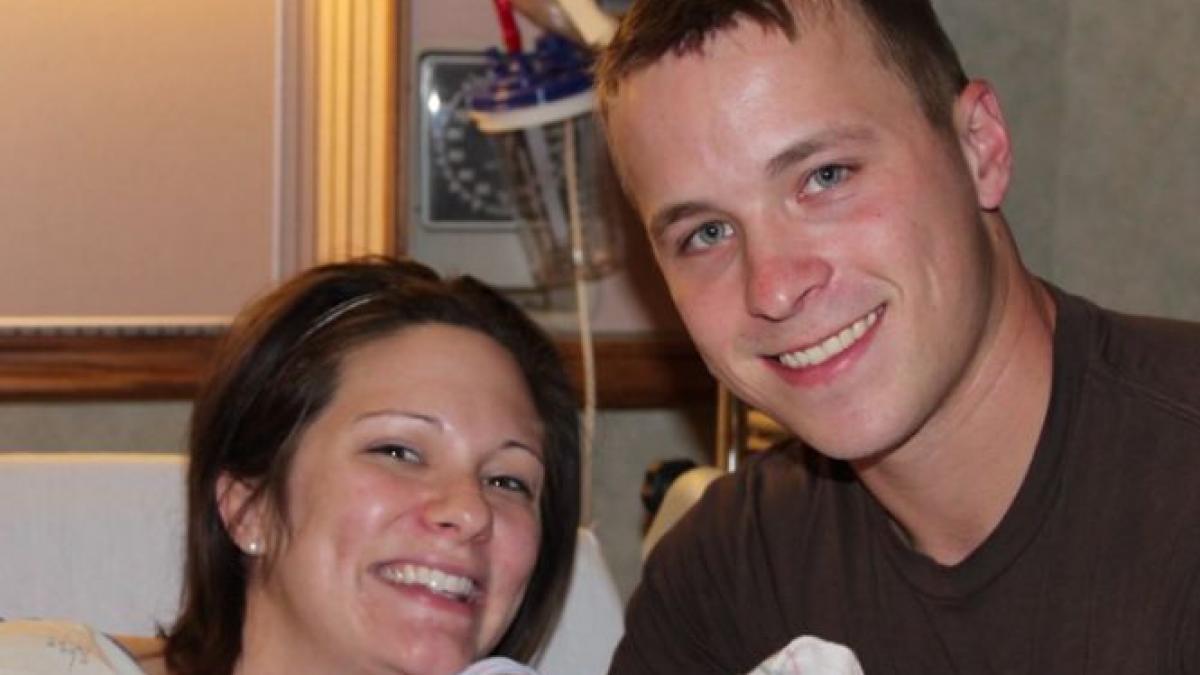 avea 19 ani si s a maritat din dragoste dupa ce s a nascut primul lor copil s a intamplat nimeni nu