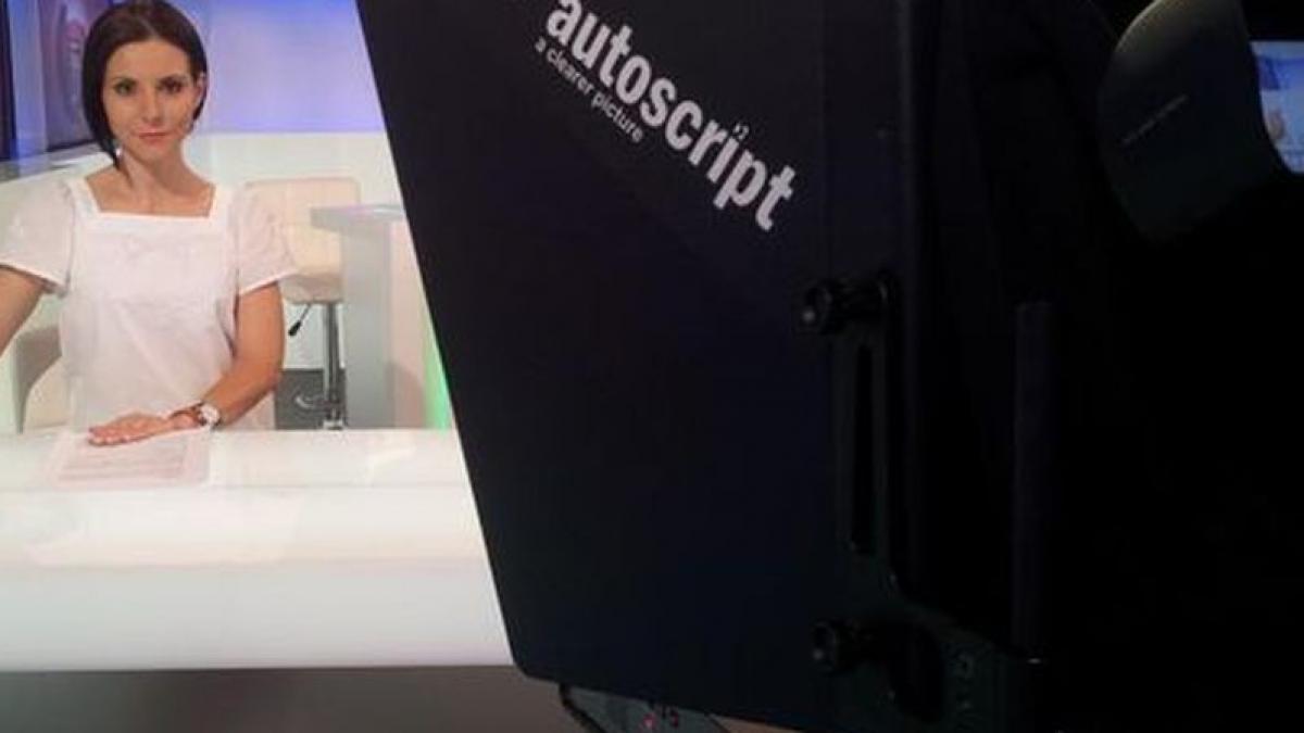 jurnalista unui post de stiri jefuita in direct