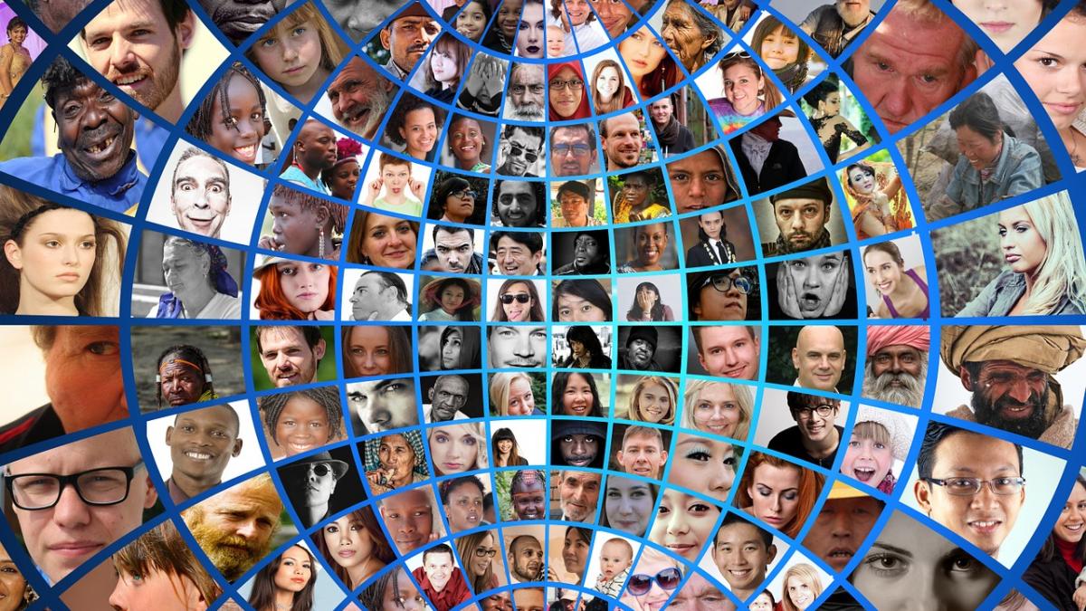 politia romana avertisment pentru toti romanii prieteniile se leaga usor pe internet