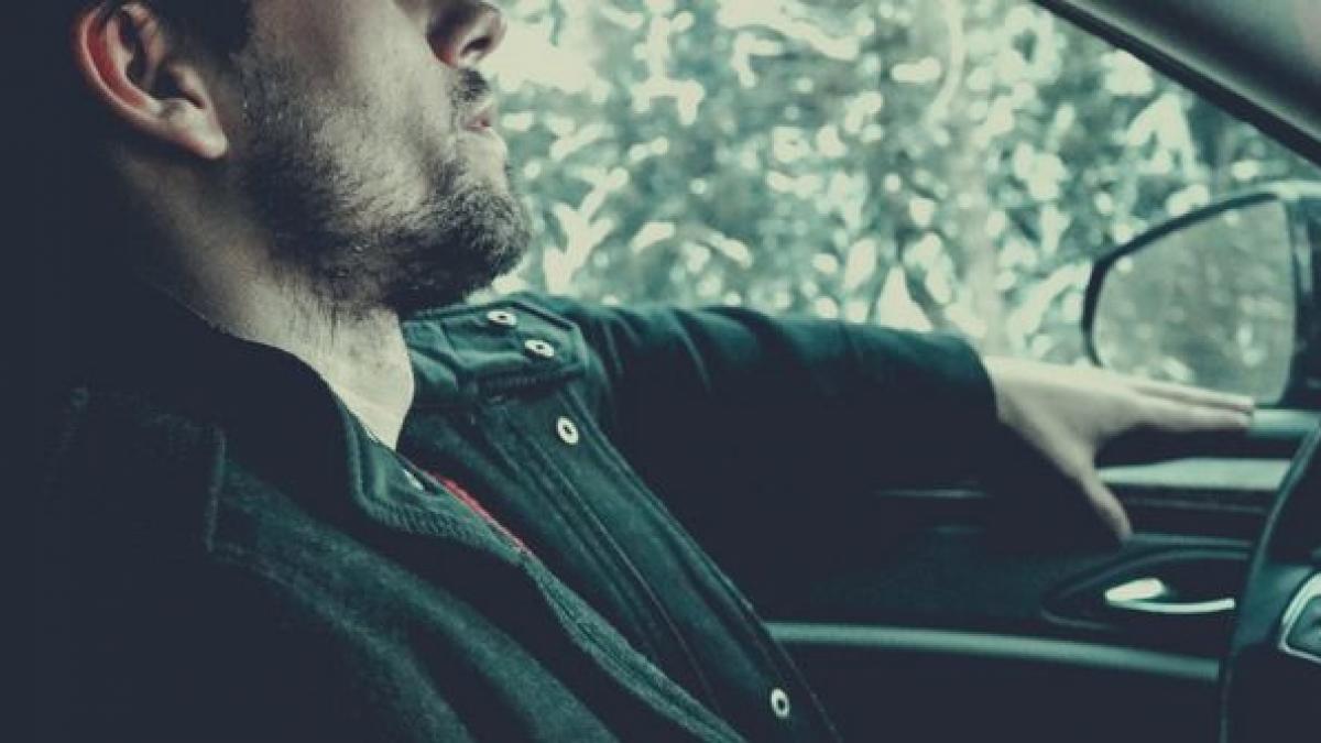 i s a facut rau la volan si a tras imediat pe dreapta ce i s a intamplat barbatului