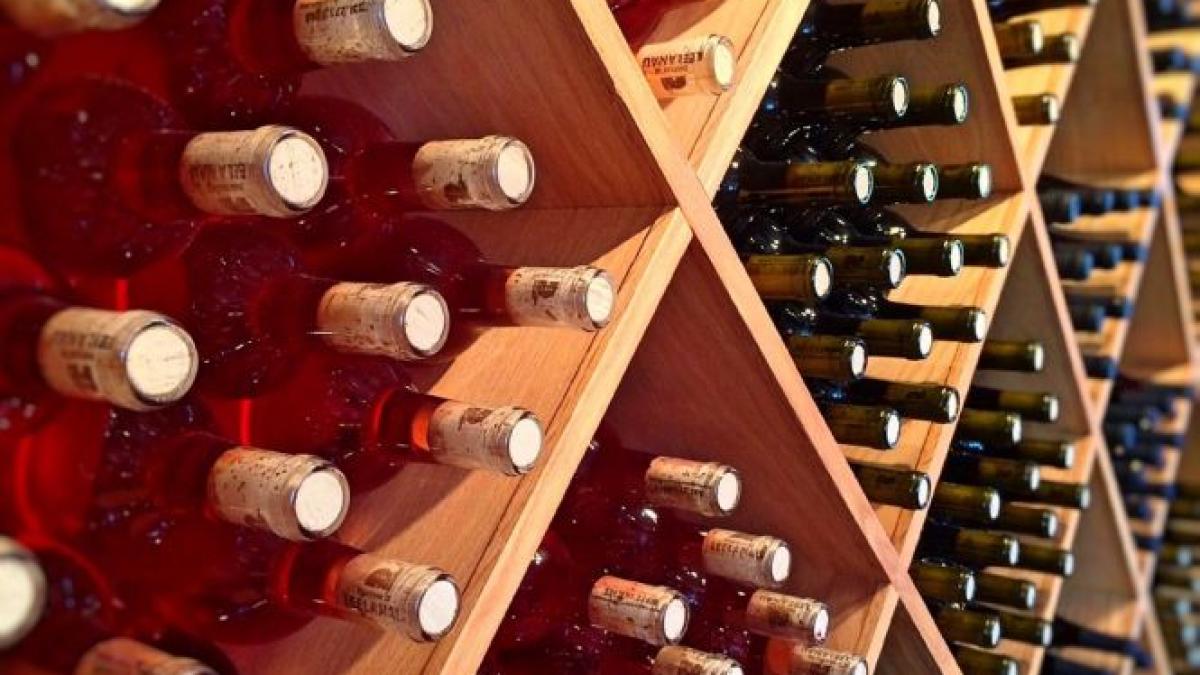 bodega fiscului cat costa un litru de vin de calitate scos la vanzare de anaf