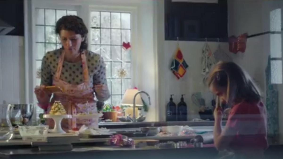 o reclama de craciun a provocat un mare scandal ce simboluri ascunse contine video