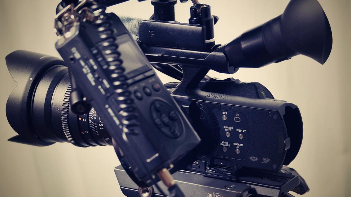 doliu in presa mondiala unul dintre cei mai reputati jurnalisti bbc a murit dupa ce a fost lovit de