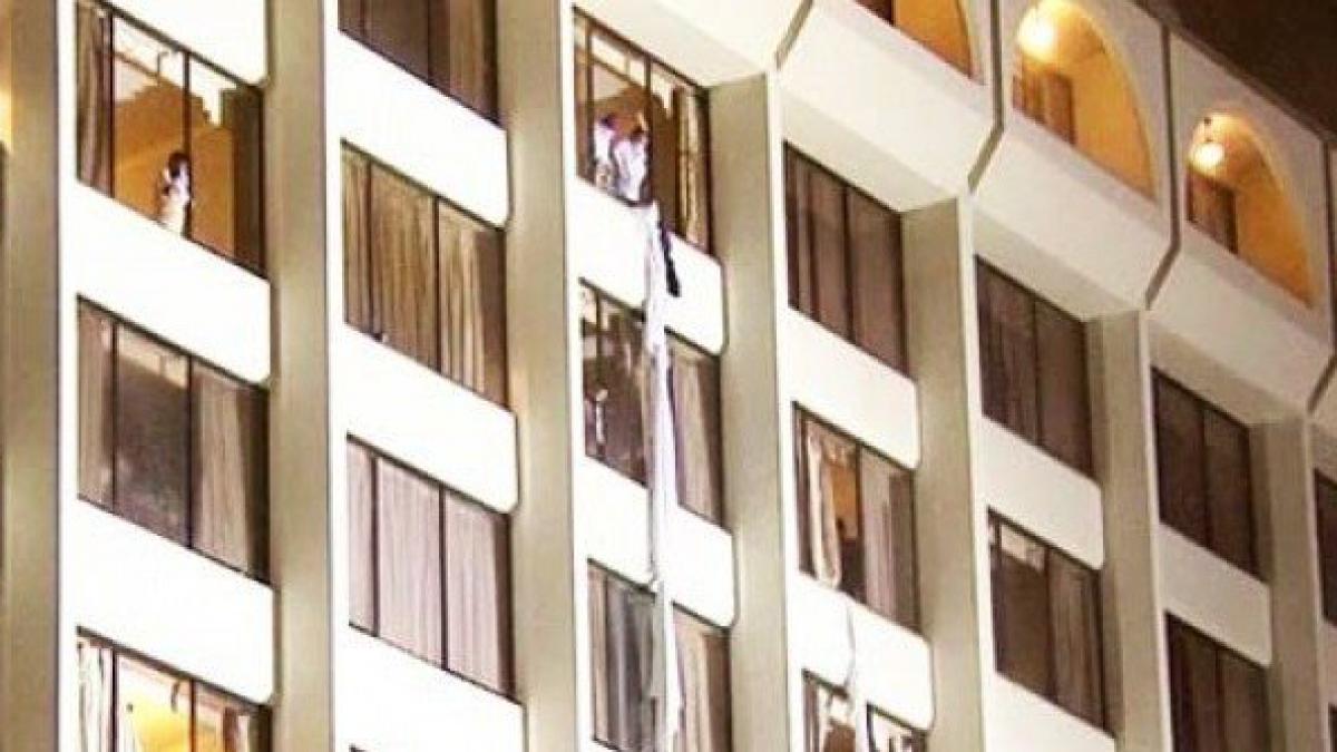 tragedie intr un hotel din pakistan cel putin 11 morti si 70 de raniti imagini de la fata locului