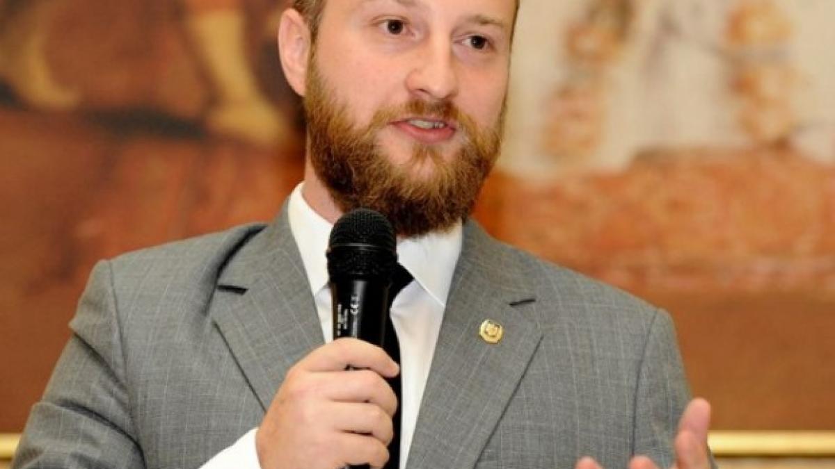 Andrei Tinu, din nou tată. De ce nu a mers mama lui la spital, să-și vadă nepotul?