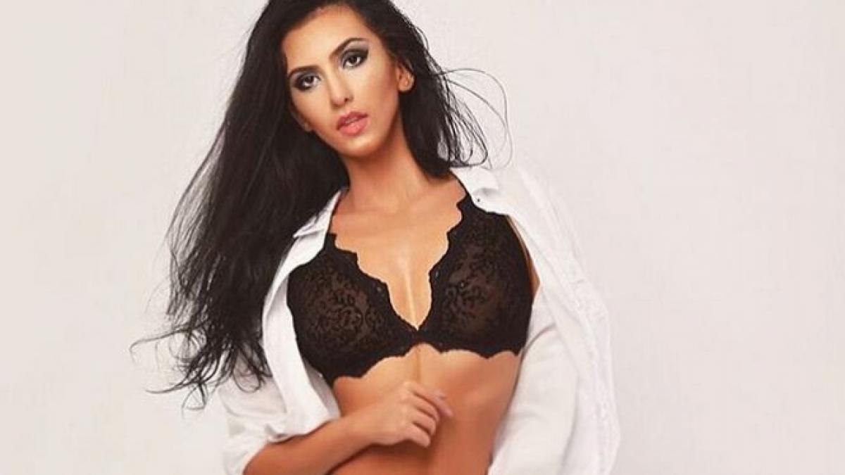 romanca de 18 ani care isi vinde virginitatea a gasit cumparator un om de afaceri ii ofera o suma