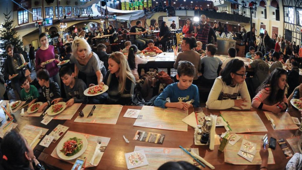 romania oamenilor buni sarbatori aproape de semenii nostri