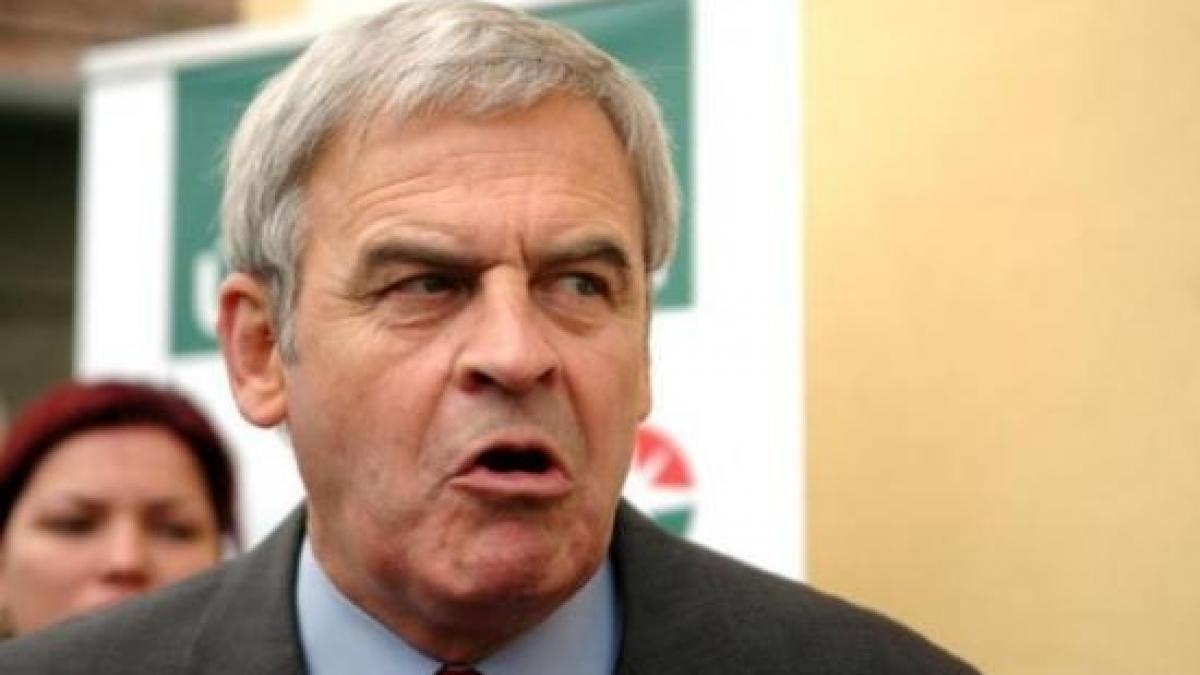 laszlo tokes este jignitor ca romania si a pus ziua nationala de 1 decembrie o data jalnica pentru