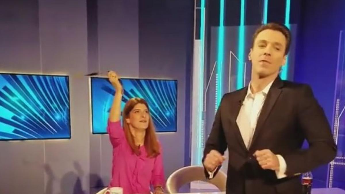 moment inedit in pauza emisiunii esential mircea badea dezlantuit in platou