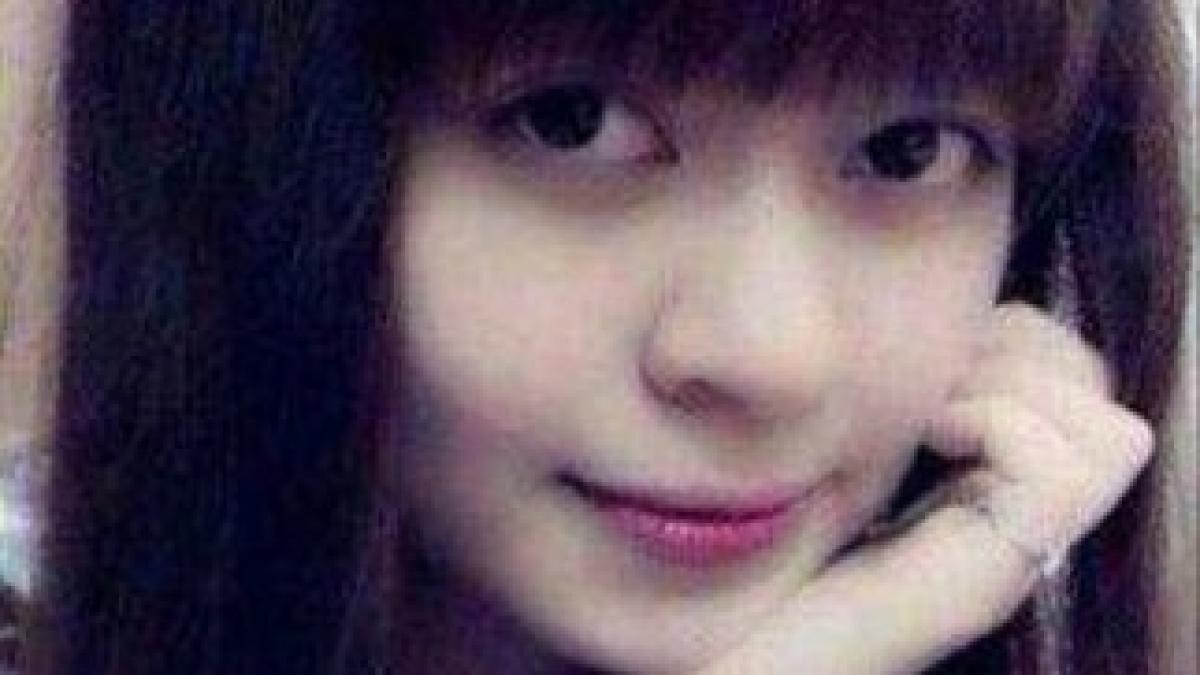 si a facut un tatuaj cu chipul iubitei a ajuns acasa a scos pansamentul si s au ingrozit amandoi