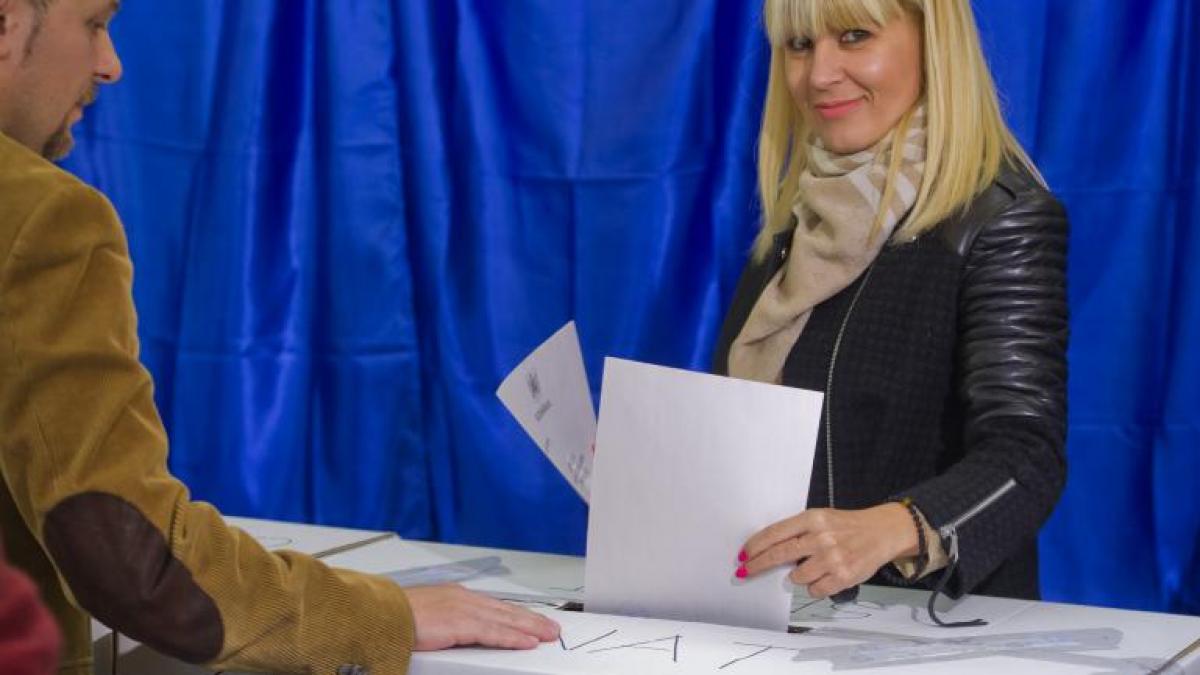 elena udrea dezvaluie am votat pentru cel care si a dedicat ultimii 20 si ceva de ani romaniei