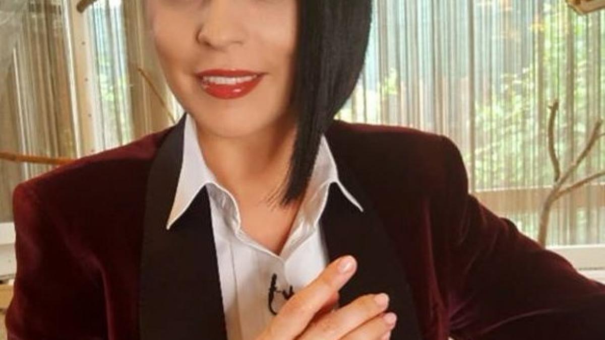 andreea marin declaratie de dragoste la primele ore ale diminetii nu am putut sa dorm nicicum