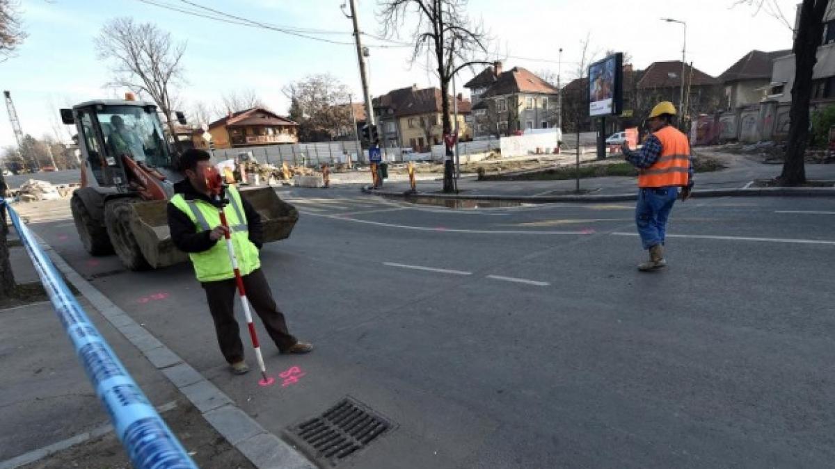 restrictiile de circulatie din zona eroilor ridicate de vineri