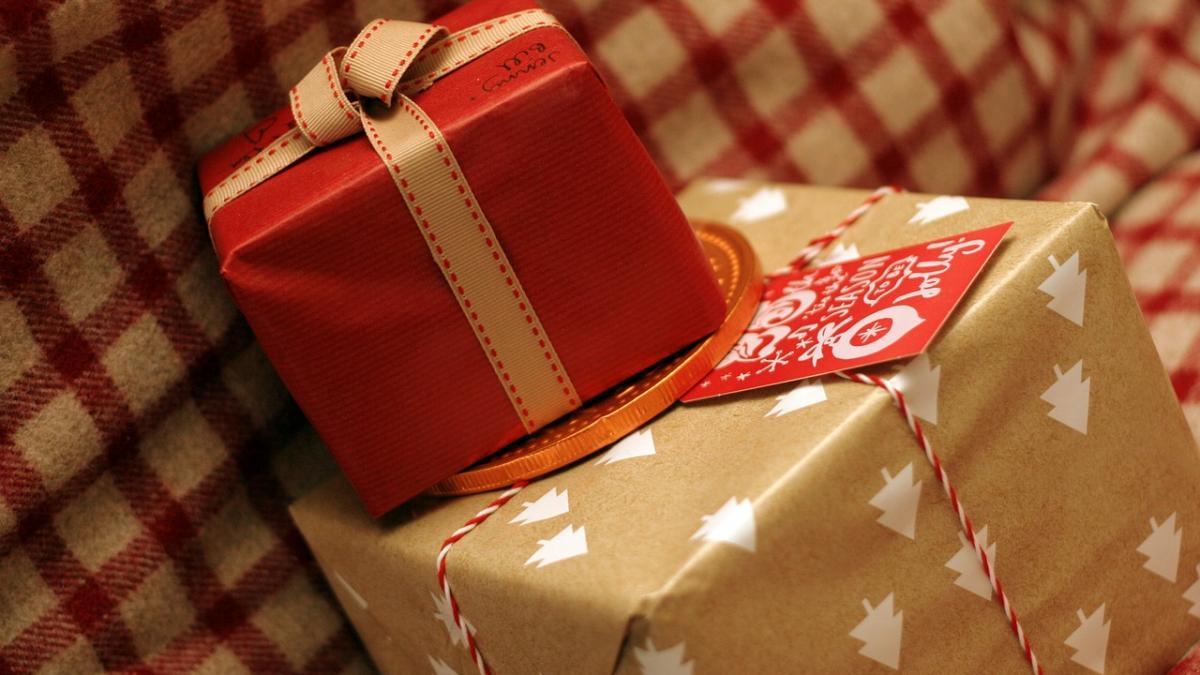 un baietel de cinci ani a primit peste 11 000 de felicitari de craciun te vei cutremura cand vei