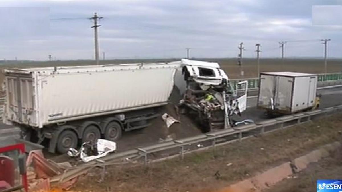 accident grav pe a2 un mort si trei raniti circulatia este blocata pe sensul fetesti cernavoda
