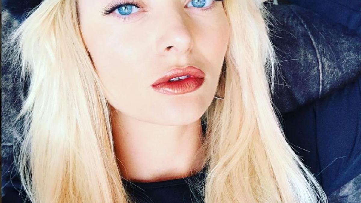 delia ipostaza inedita asta e varianta mea slaba prea slaba