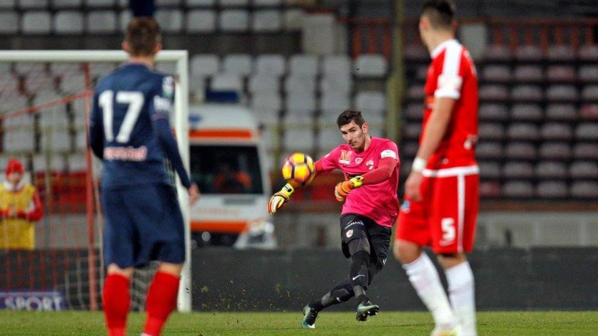 reactii socante dupa infrangerea lui dinamo nu se poate sa fim tratati ca niste sclavi