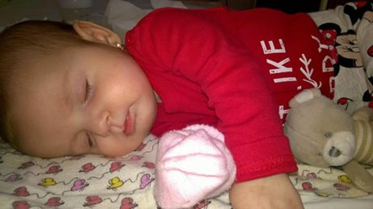 o cheama iris are trei luni si se lupta cu o boala cumplita cum o putem ajuta