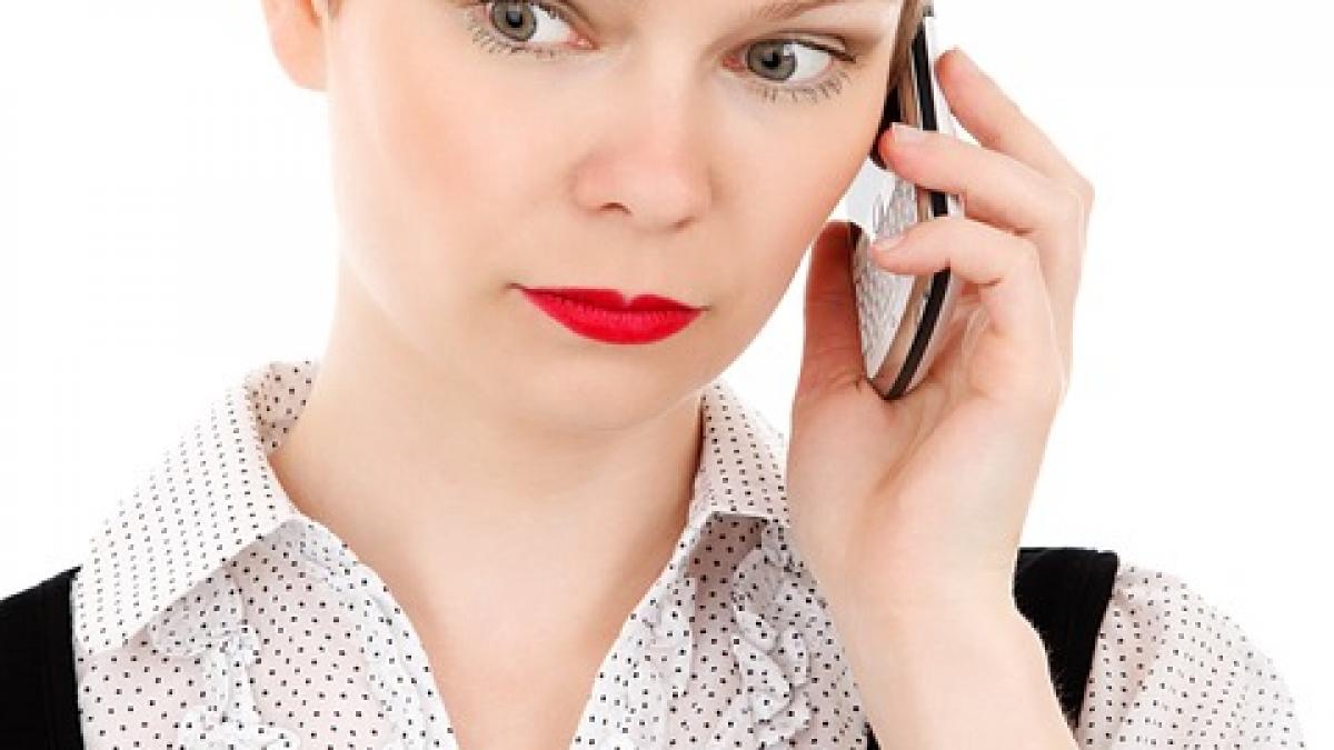 a fost sunata din greseala de sotul ei ce a auzit insa a lasat o fara cuvinte