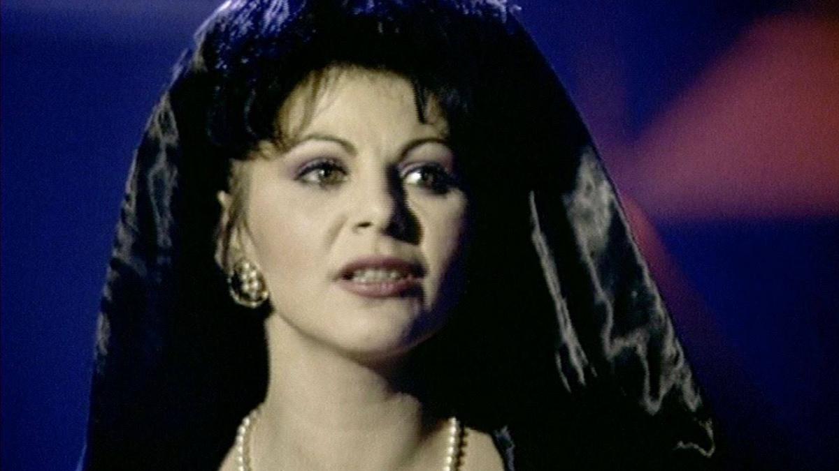 aniversare in lacrimi pentru elena carstea