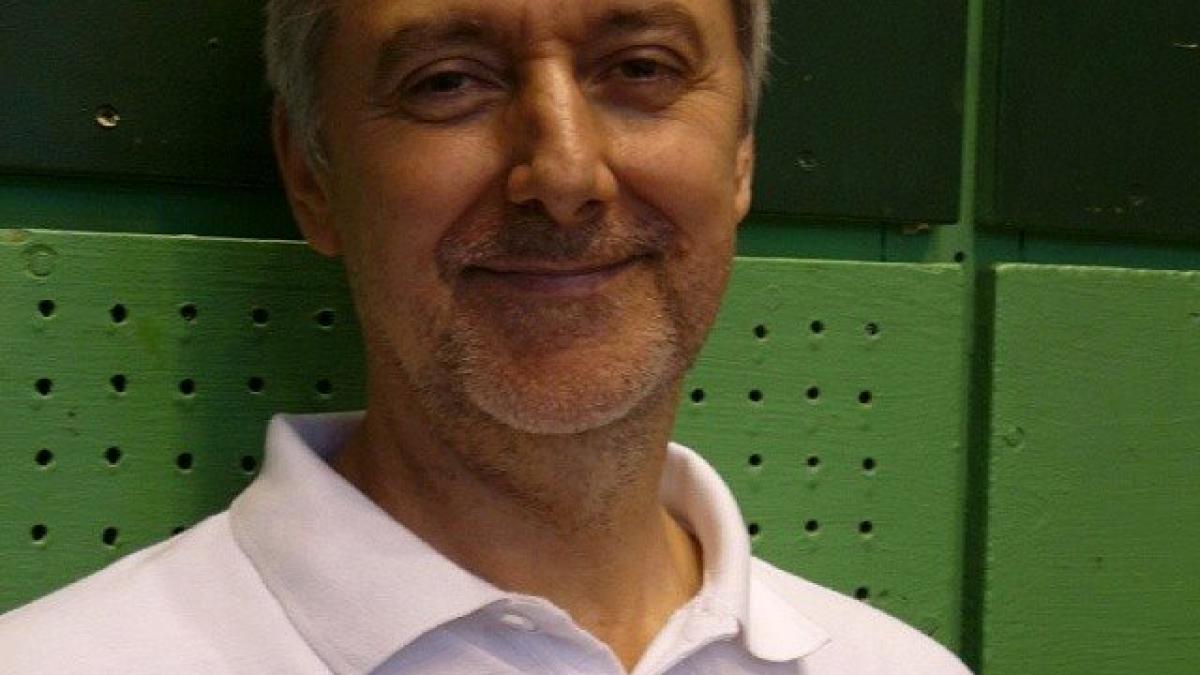 antrenorul echipei de baschet a ungariei a fost gasit mort in camera de hotel