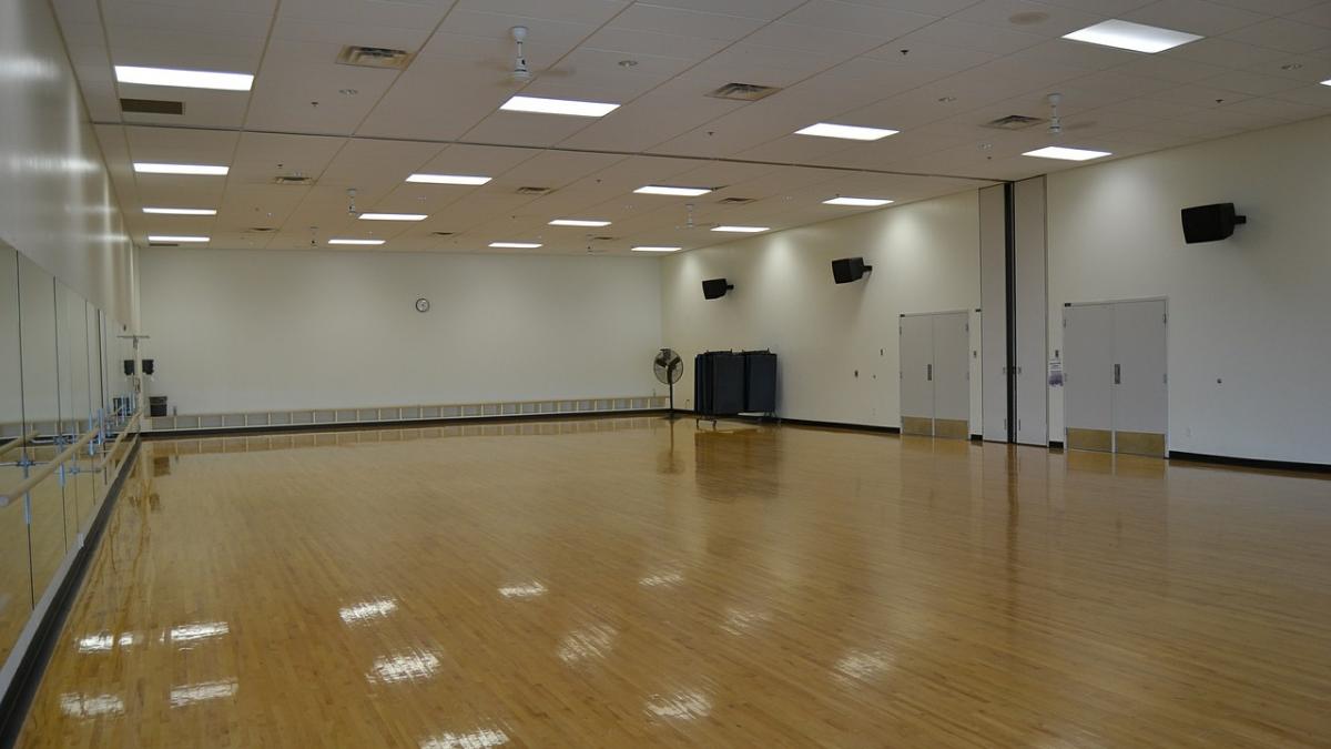 pleca in fiecare dimineata devreme de acasa si spunea parintilor ca merge la ore de sport ce facea