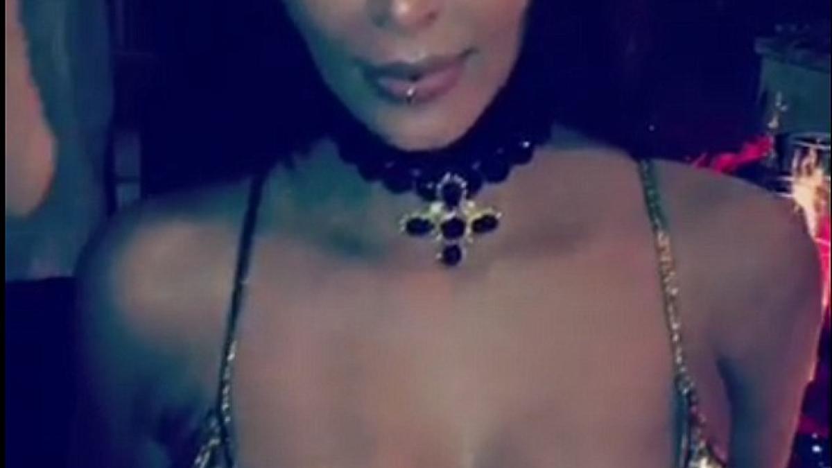 aparitia surprinzatoare a lui kim kardashian in ziua de craciun cum a aparut starleta