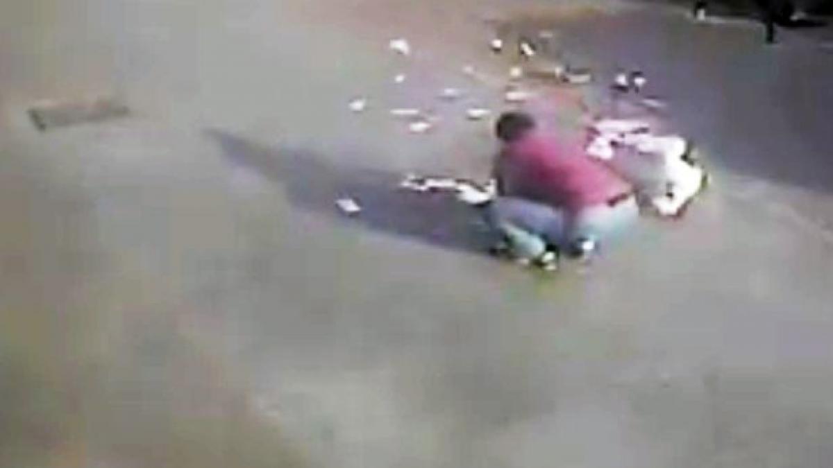 si a scos de la banca salariul pe un an dar vantul i a luat toti banii cum au reactionat oamenii