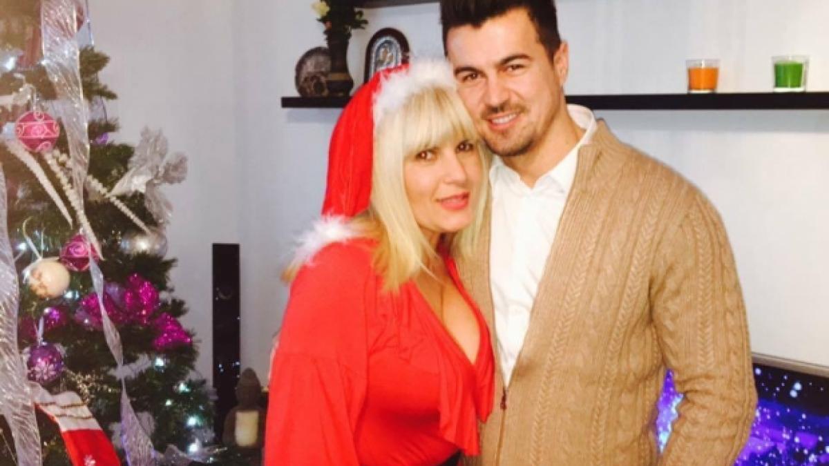 elena udrea aparitie incendiara in mall dragostea face minuni pentru ea