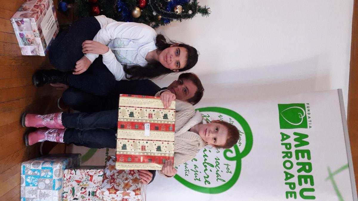 fundatia mereu aproape a oferit bucurie la cutie pentru 851 de copii din campania schimba o viata
