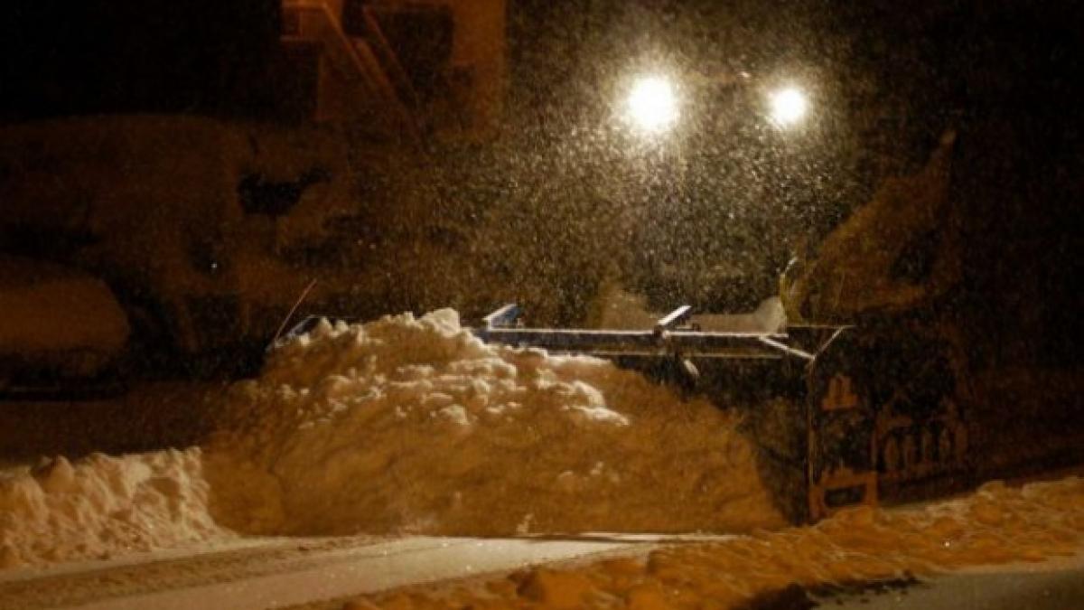 constanta circulatie rutiera intrerupta in sud vestul judetului din cauza ninsorii si a viscolului