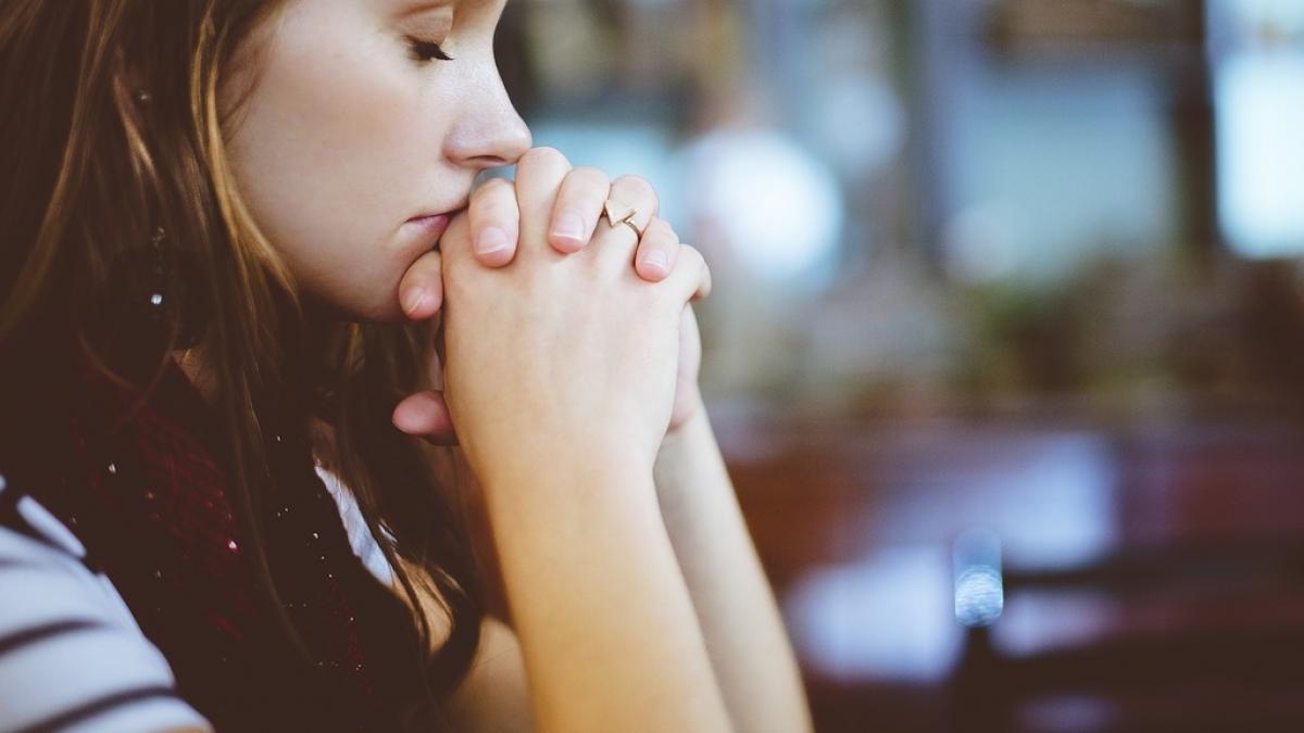 ajunul anului nou rugaciunea care se spune de revelion iti poate schimba viata