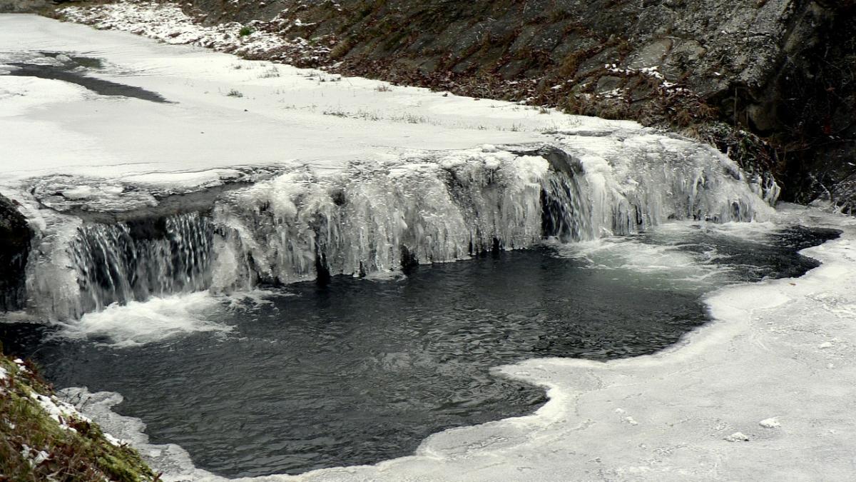 ger napraznic de 24 2 grade celsius in mica siberie din romania