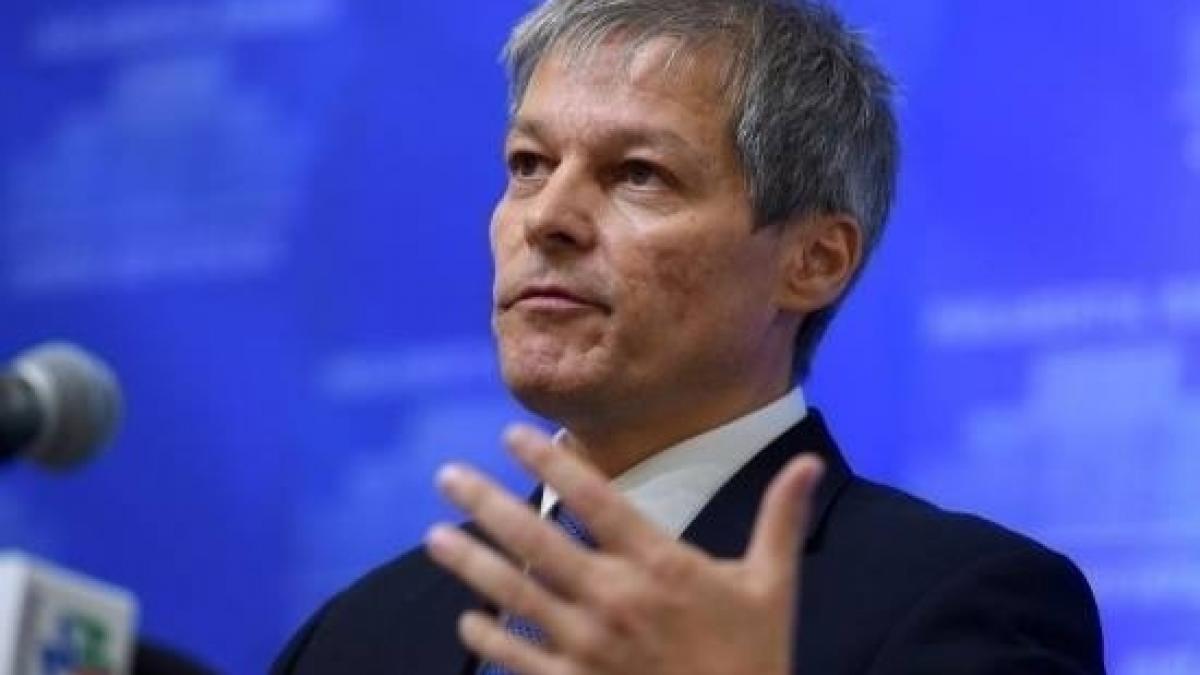 dacian ciolos revine din vacanta si isi continua activitatea ca premier