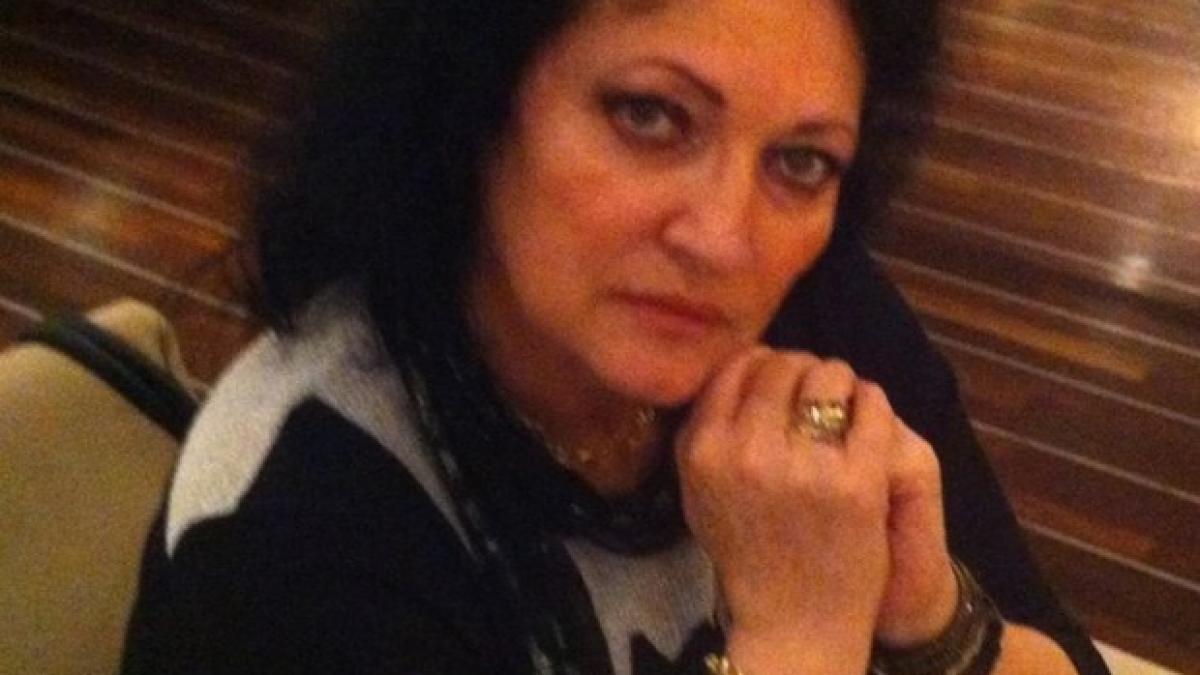 monica pop tinta a hotilor de craciun ce i s a intamplat medicului