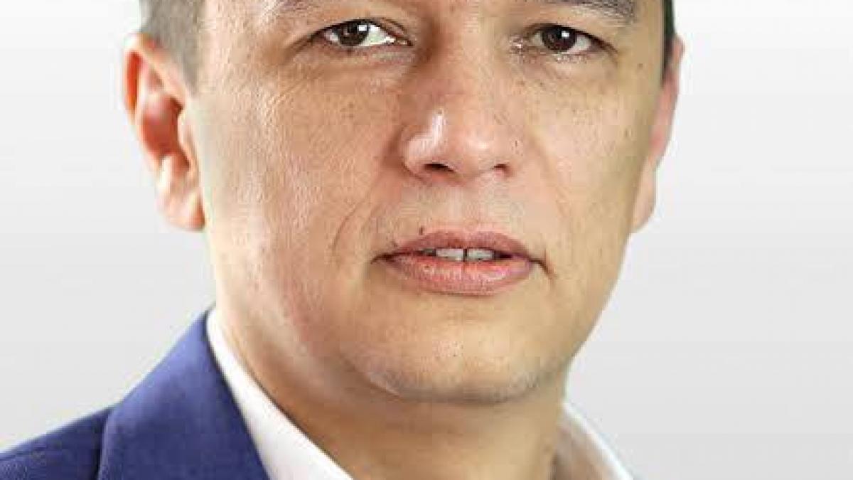 premierul desemnat sorin grindeanu surprins incalcand legea antifumat in biroul lui liviu dragnea