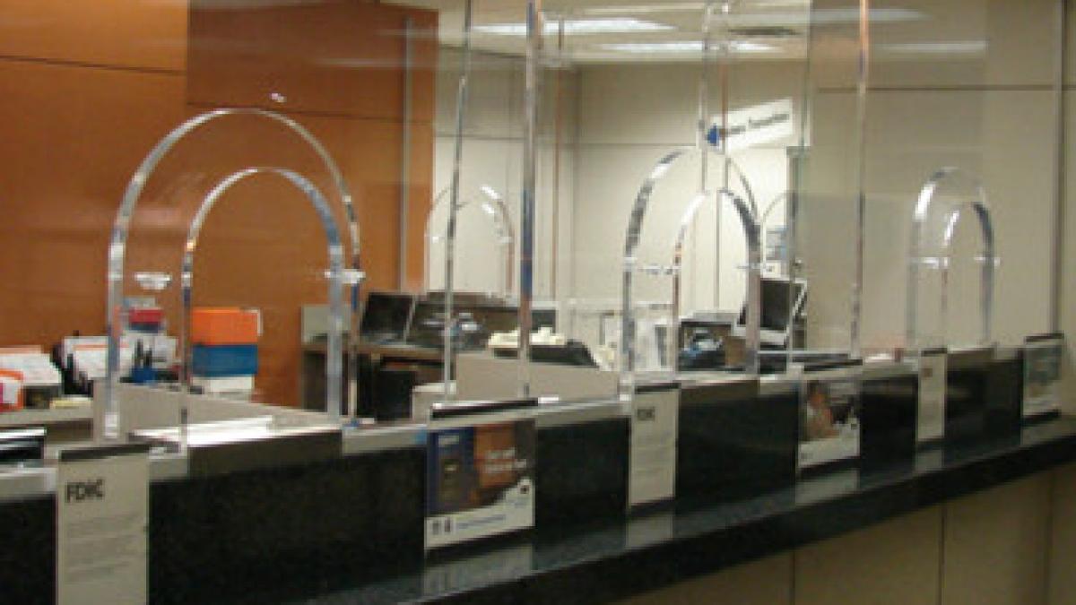 acesta este cel mai prost hot din istorie ce a facut dupa ce a jefuit o banca