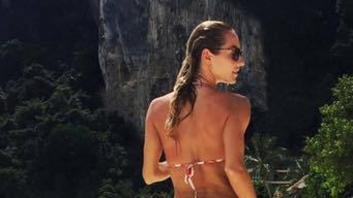 flavia aparitie de senzatie pe plaja in thailanda foto