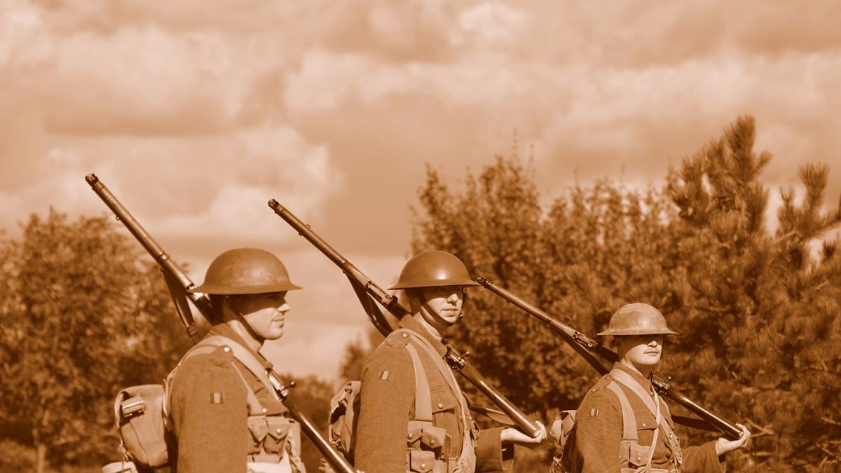 marele erou al primului razboi mondial si a parasit sotia si cei patru copii pentru o tanara