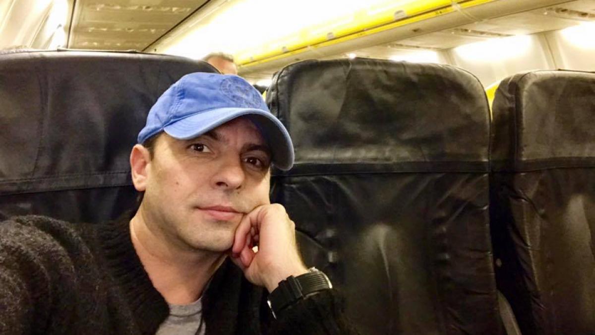 dan negru reactie acida tui mama lui de stat