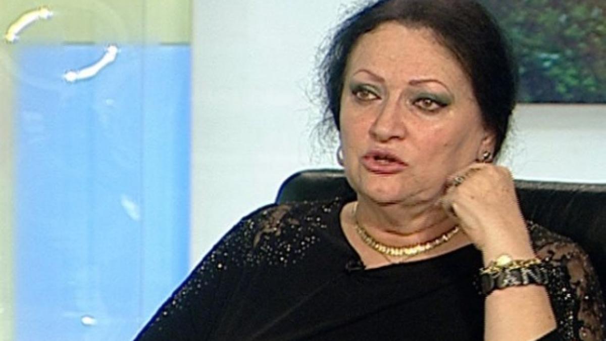 monica pop mesaj furibund pentru critici se vede ca e o femeie la butoanele administrative