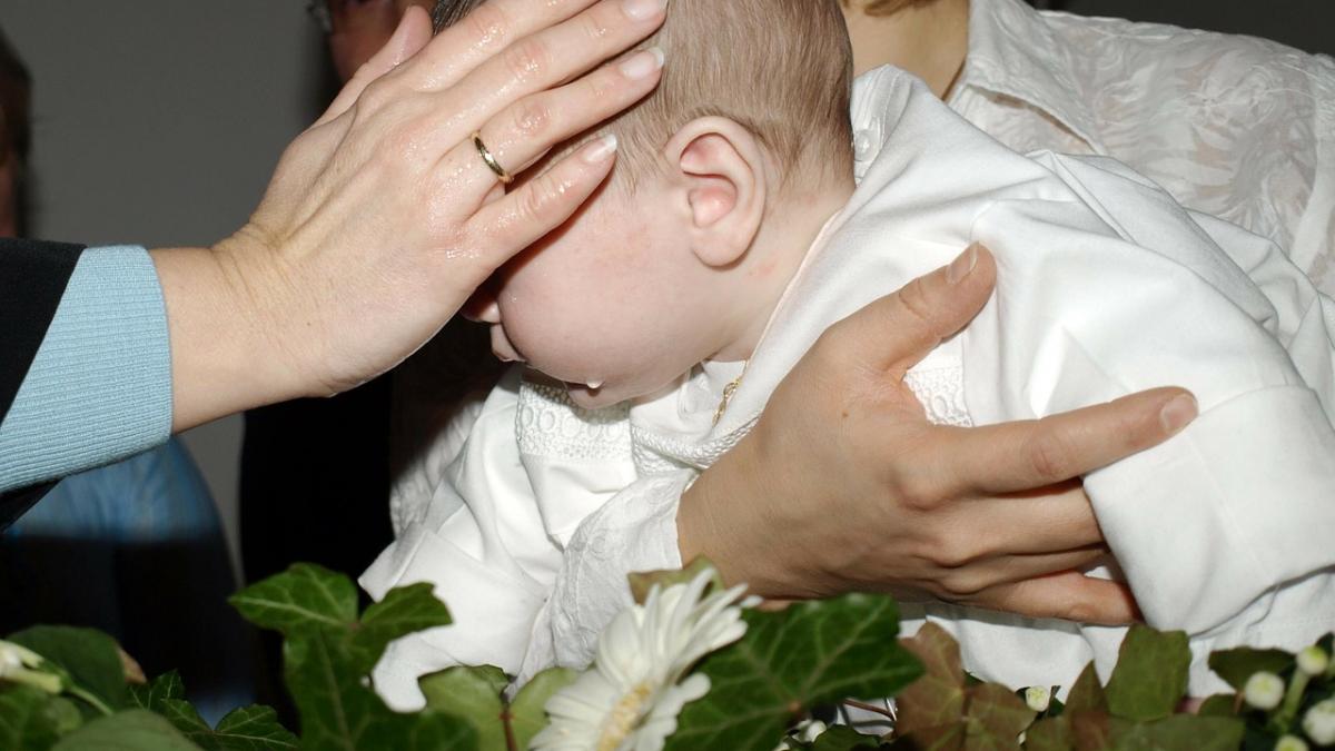 ce spune biserica despre traditia copiilor cu doua nume