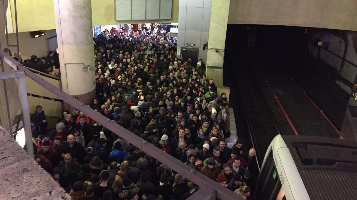 haos la metrou in aceasta dimineata ce au patit toti calatorii