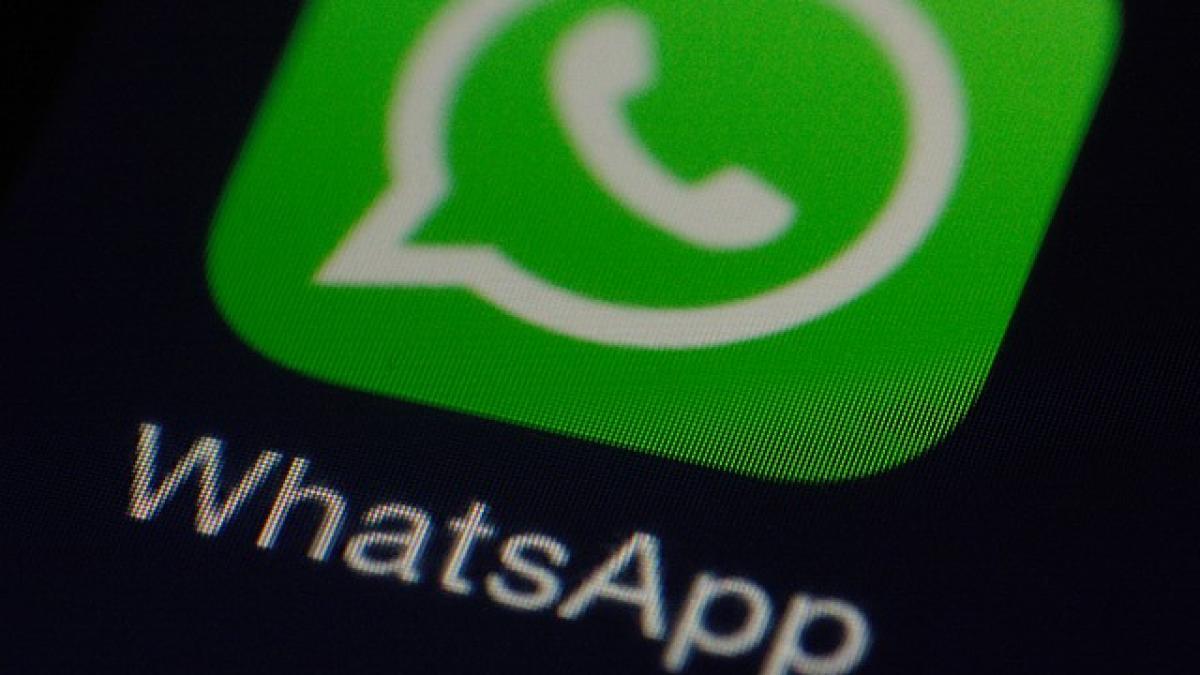 whatsapp ar putea lansa o versiune contra cost cum a iesit la iveala totul