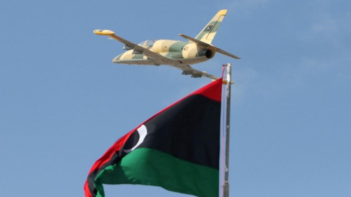 conflictul din libia escaladeaza cladiri guvernamentale din tripoli ocupate de forte loiale unui