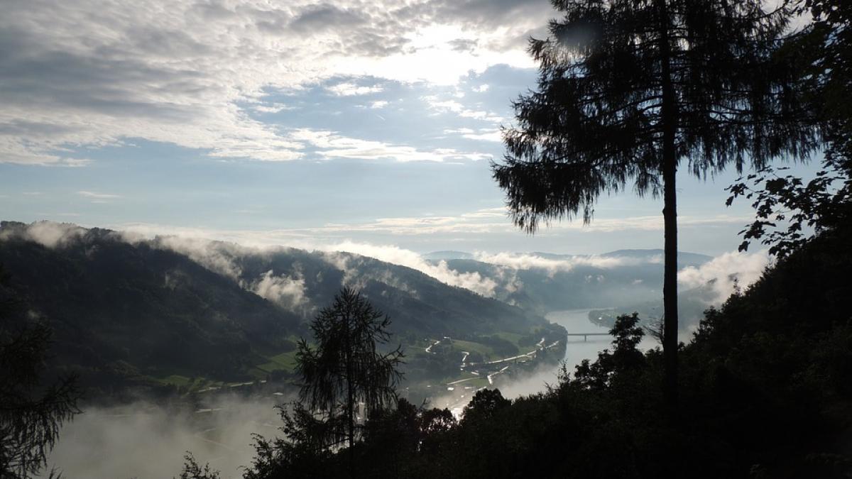imagini superbe de la braila cum se vede dunarea inghetata de la o altitudine de 500 de metri
